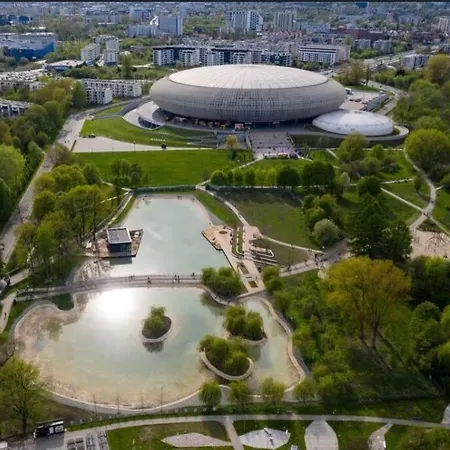 Nowoczesny Dabska Arena / Parking Krakow
