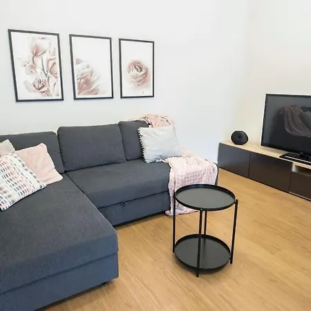 Nowoczesny Dabska Arena / Parking